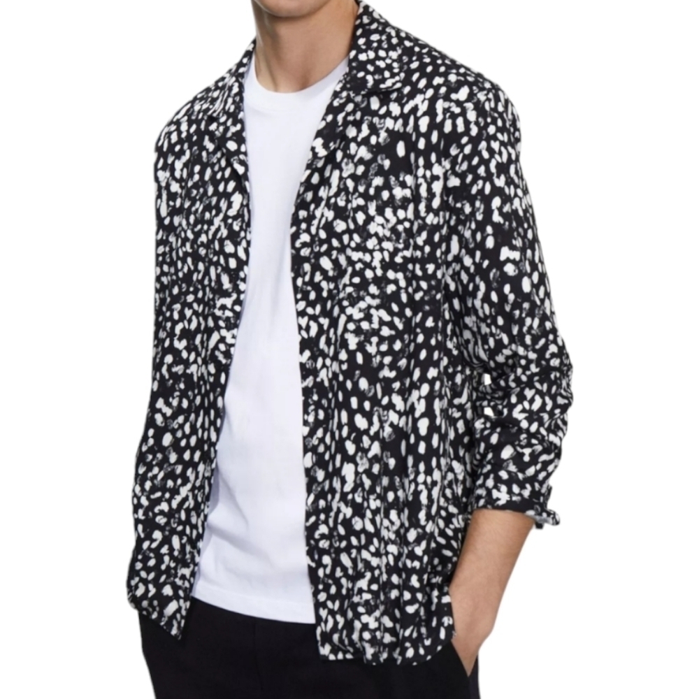 Men's Black White And Grey Animal Print Shirt Size Medium NWOT